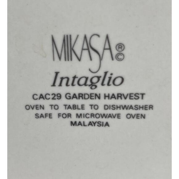 MIKASA Intaglio - GARDEN HARVEST - 8-¼" Serving BOWL ~ Vegetable Bowl EXCELLENT - Picture 5 of 8